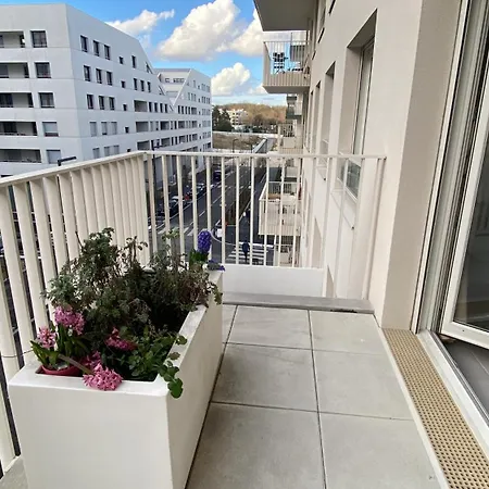 Apartament Hasina Linaland Châtenay